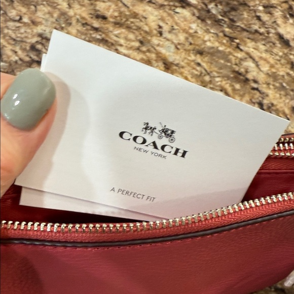NWT Coach Pink Pebble Leather Wristlet - Picture 8 of 9
